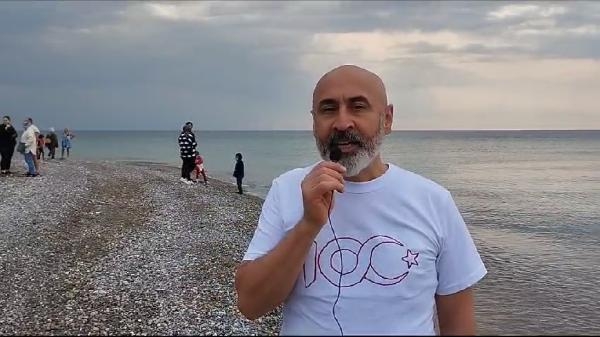 Yeni yılın ilk günü denize girip, mesaj verdiler