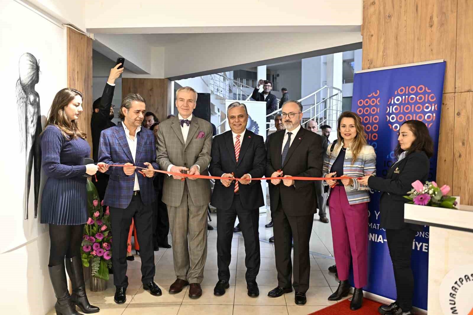 100. yılı sergiyle taçlandırdılar