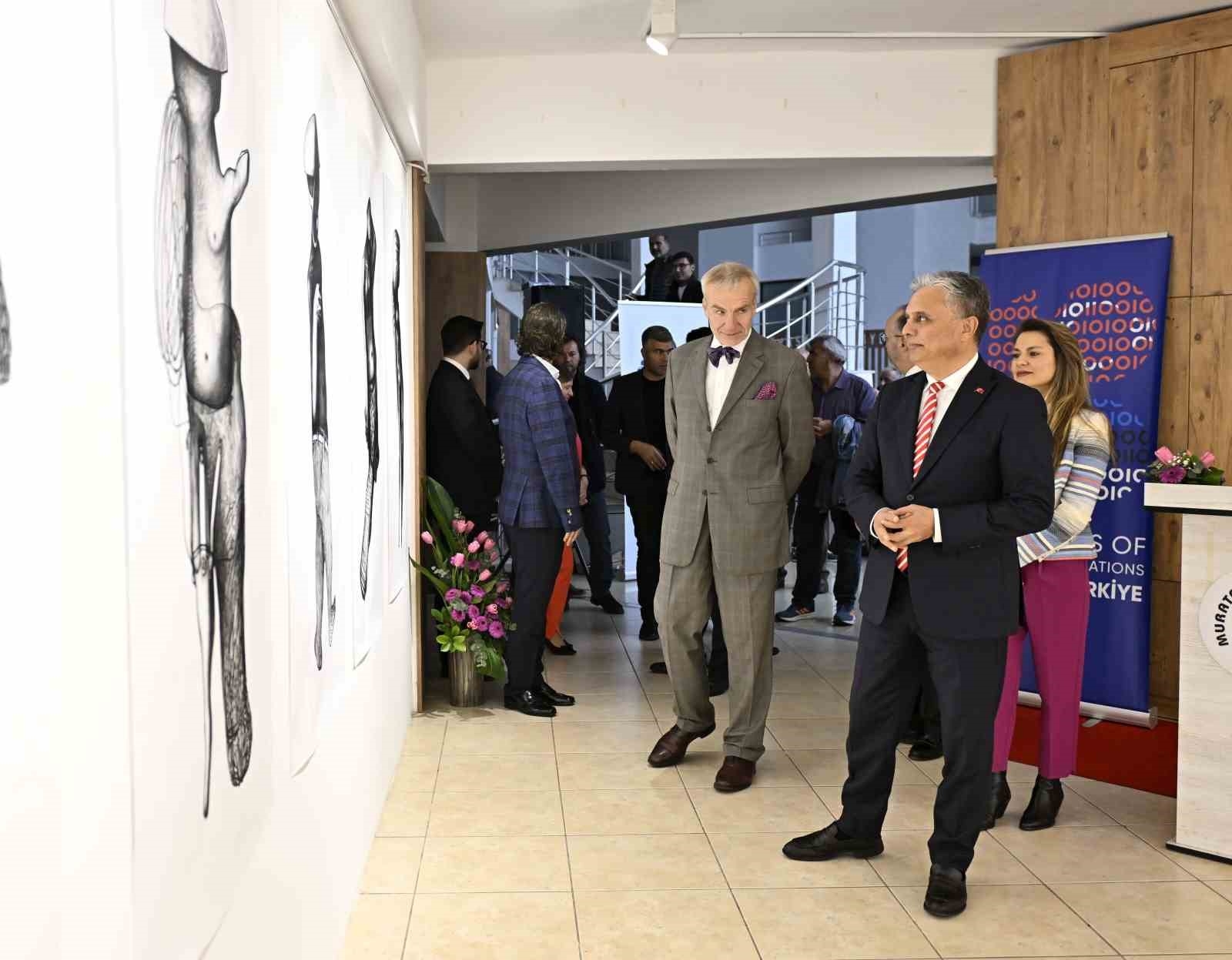 100. yılı sergiyle taçlandırdılar