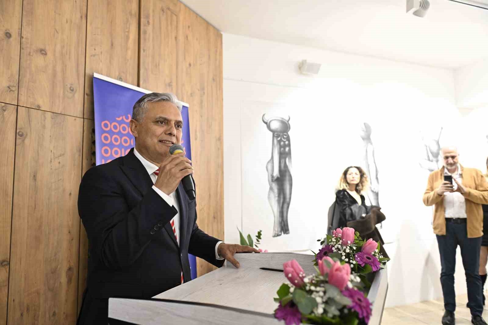 100. yılı sergiyle taçlandırdılar