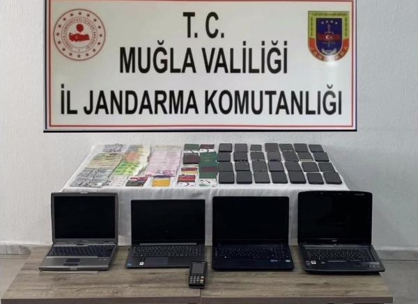 55 milyon liralık vurgunda, 3'ü Türk 19 tutuklama