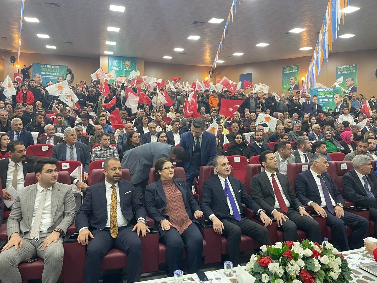 AK Parti Sözcüsü Çelik: "Ne kara vatanımızdan bir çakıl taşı, ne mavi vatanımızdan bir damla su veririz"