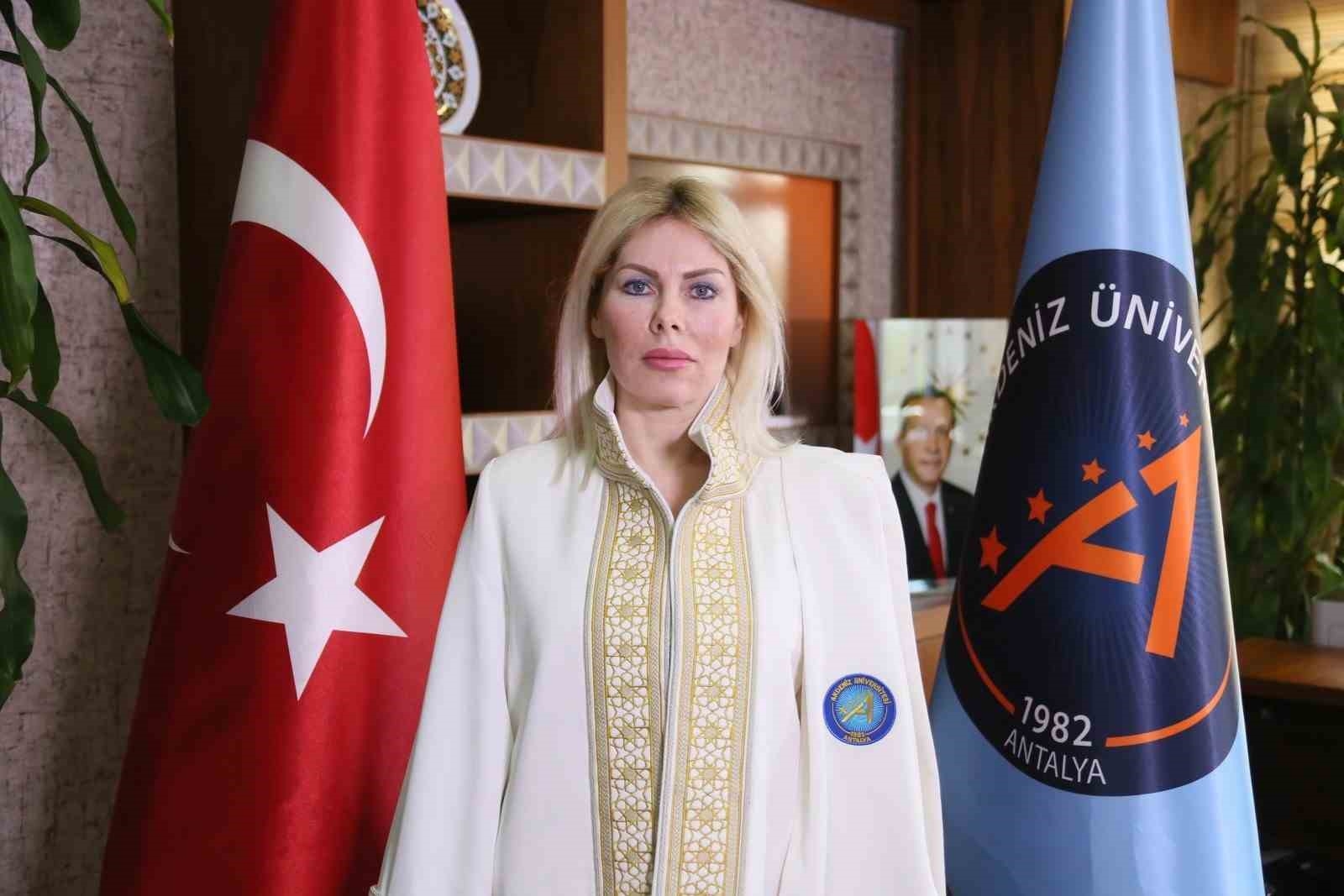 Akdeniz Üniversitesi depremde vefat eden öğrencilerini unutmadı