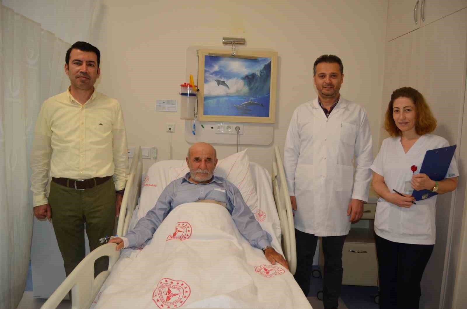 Alanya ALKÜ Eğitim ve Araştırma Hastanesi'nde ilk kez kapalı yöntemle ameliyat gerçekleşti