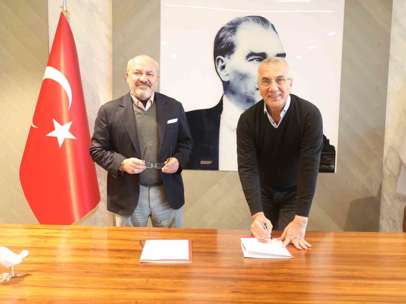 Başkan Tarhan: "Elimizden gelen her şeyi yapmaya devam edeceğiz"
