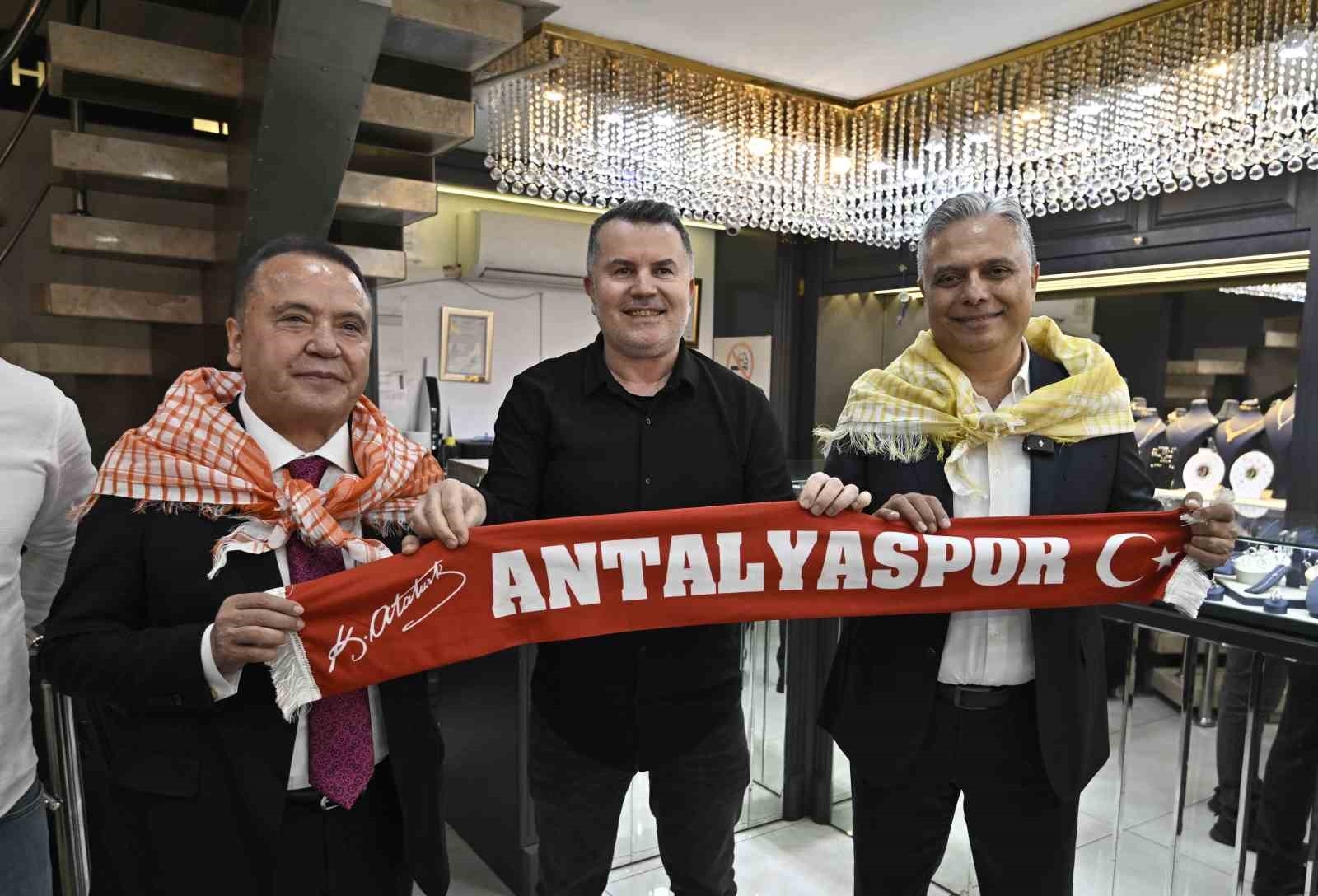 Başkan Uysal: "Pehlivanları er meydanlarında ata sporumuzun hakkını vererek iyi birer temsilci oldular"