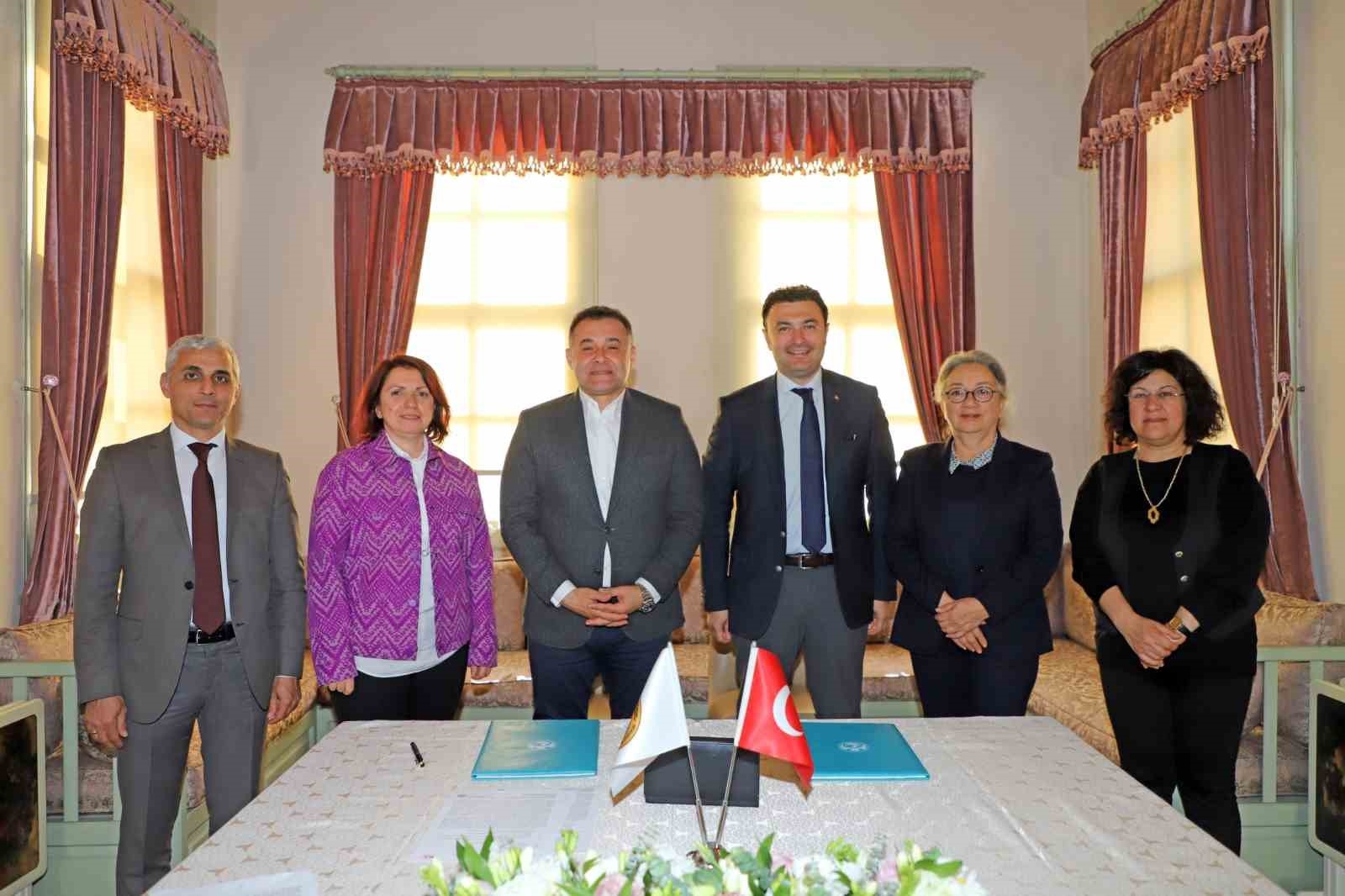 Başkan Yücel'den tarihi protokol
