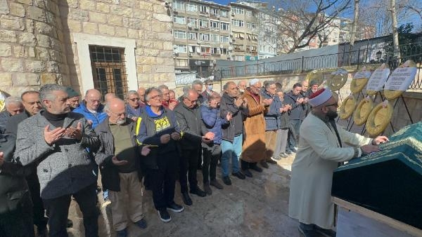 Gazeteci Ergun Hiçyılmaz son yolculuğuna uğurlandı