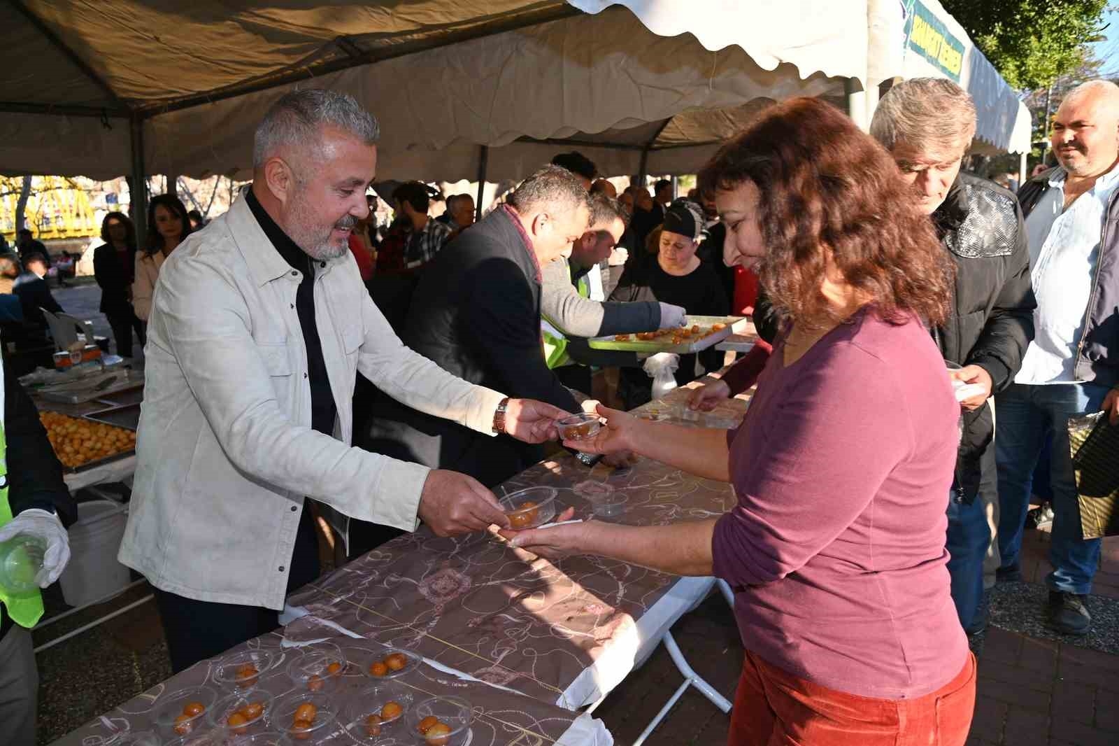 Manavgat Belediyesi depremde hayatını kaybedenleri andı