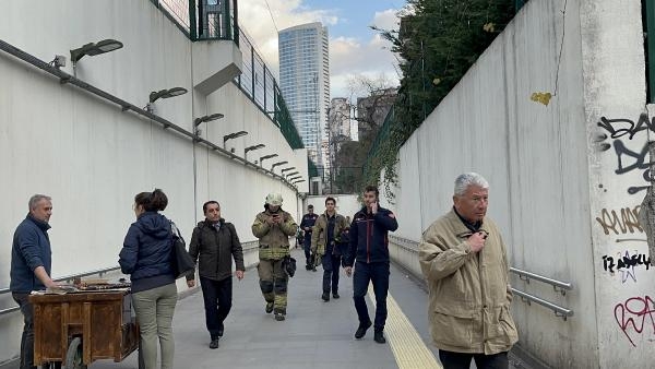 Marmaray'da raylara atlayan bir kişi hayatını kaybetti