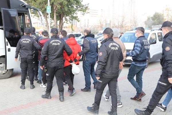 Mersin'de, DEAŞ yapılanmasına operasyon: 16 gözaltı