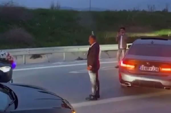 Mersin'de düğün konvoyunda havaya ateş açtı; tutuklandı