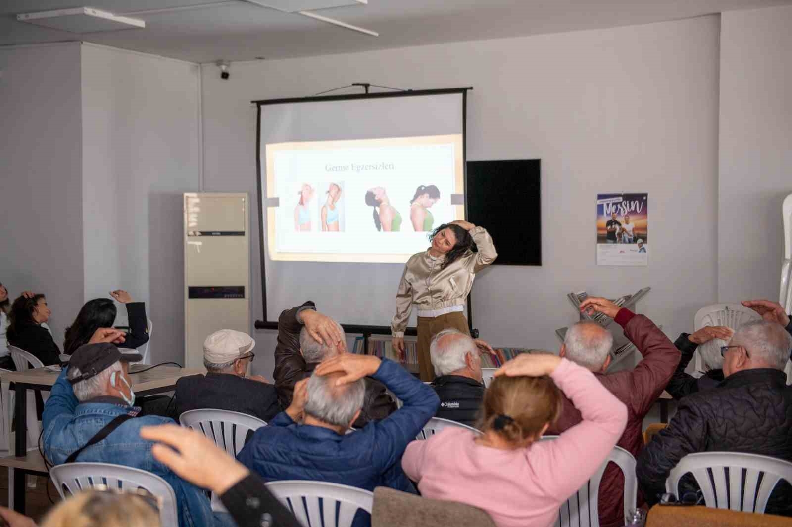 Mersin'de emekliler kansere karşı bilgilendirildi
