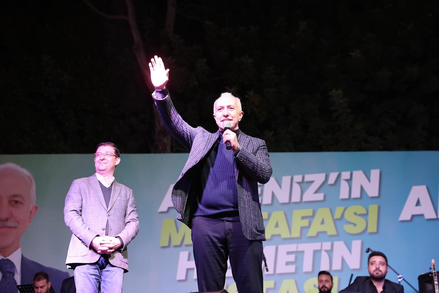 Mersin'de Hüseyin Kağıt rüzgarı esti