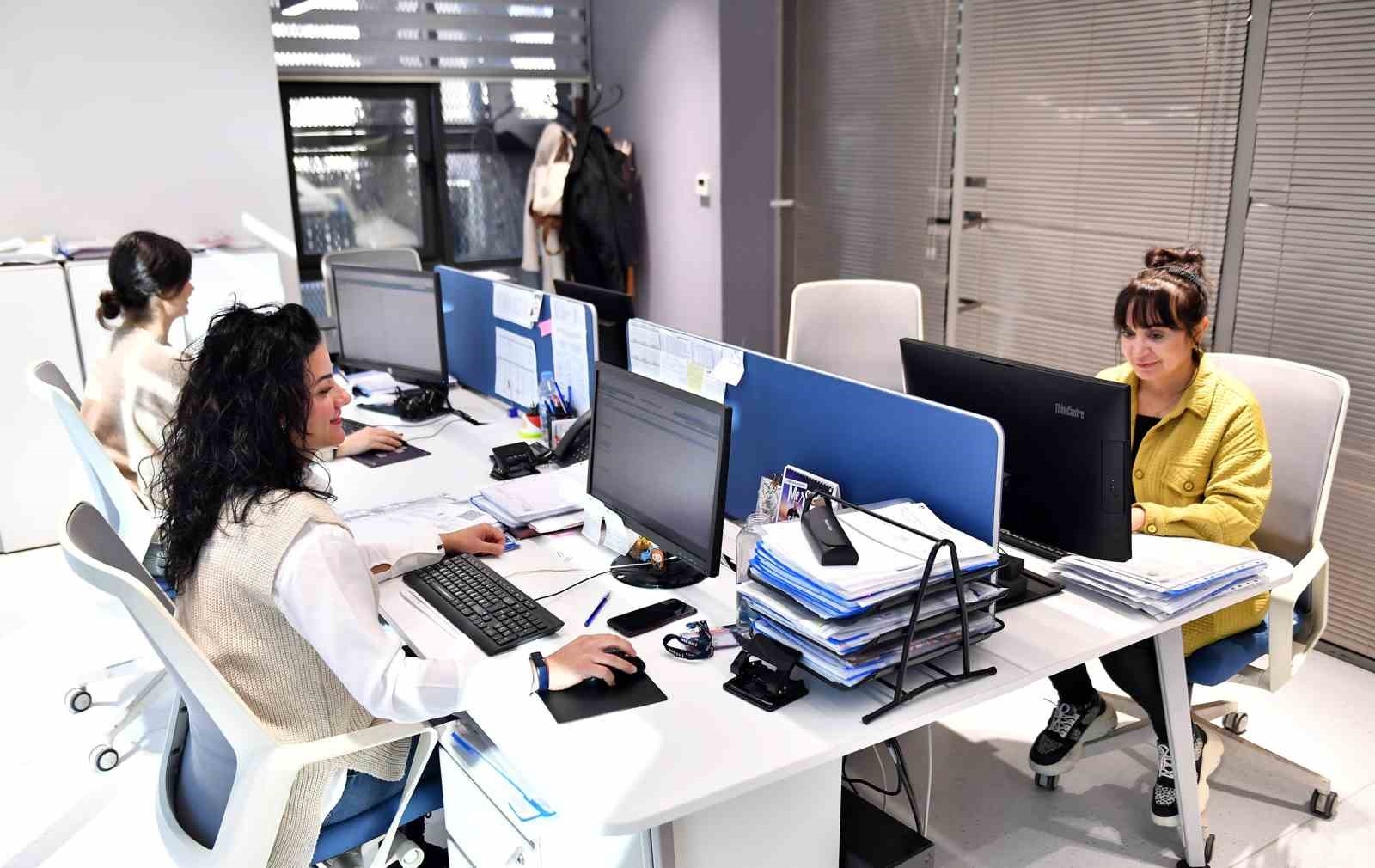 Mersin'de 'Mertelkom' vergi ve teknoloji merkezi hizmete girdi
