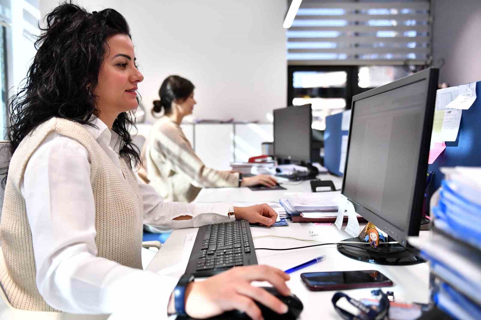 Mersin'de 'Mertelkom' vergi ve teknoloji merkezi hizmete girdi