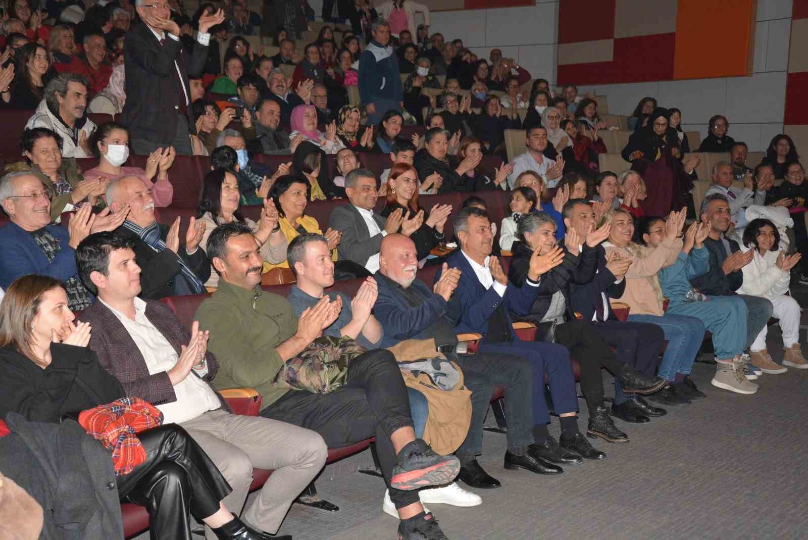 Mersin'de sanatsal etkinlikler tüm hızıyla sürüyor