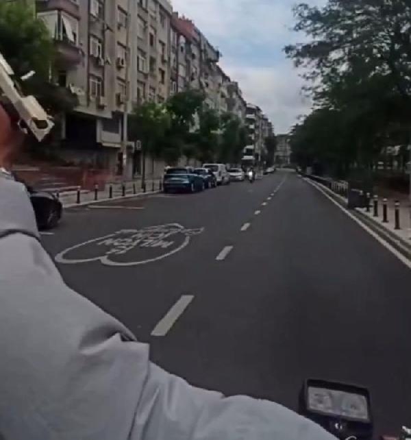 Motosikletli maganda havaya ateş edip o anları sosyal medyada paylaştı 