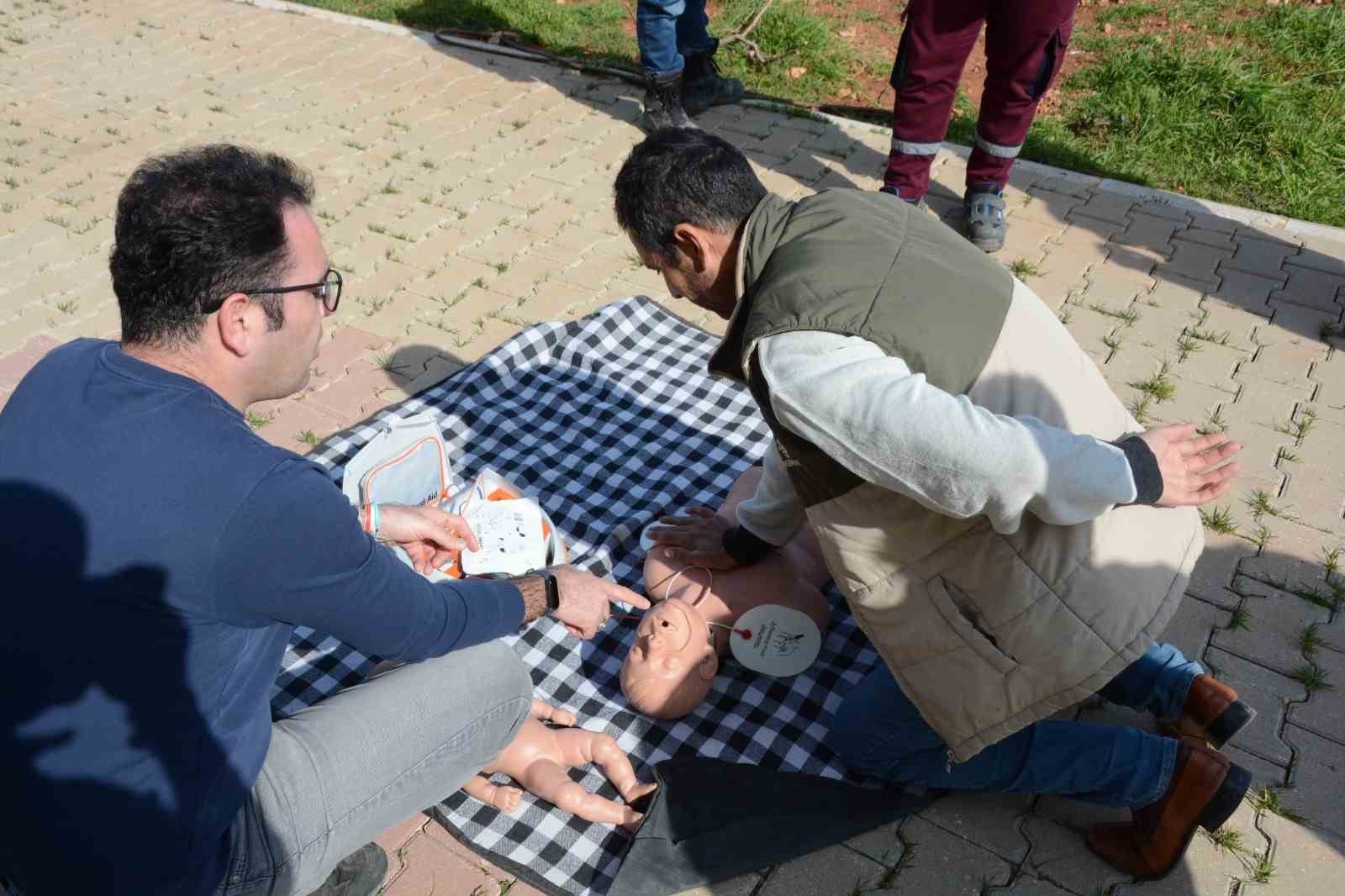 Ormancılara 'İlk Yardım Eğitimi' verildi