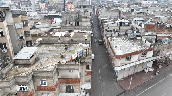 Sağanak yağış; dere taştı, Karayolu ulaşıma kapatıldı
