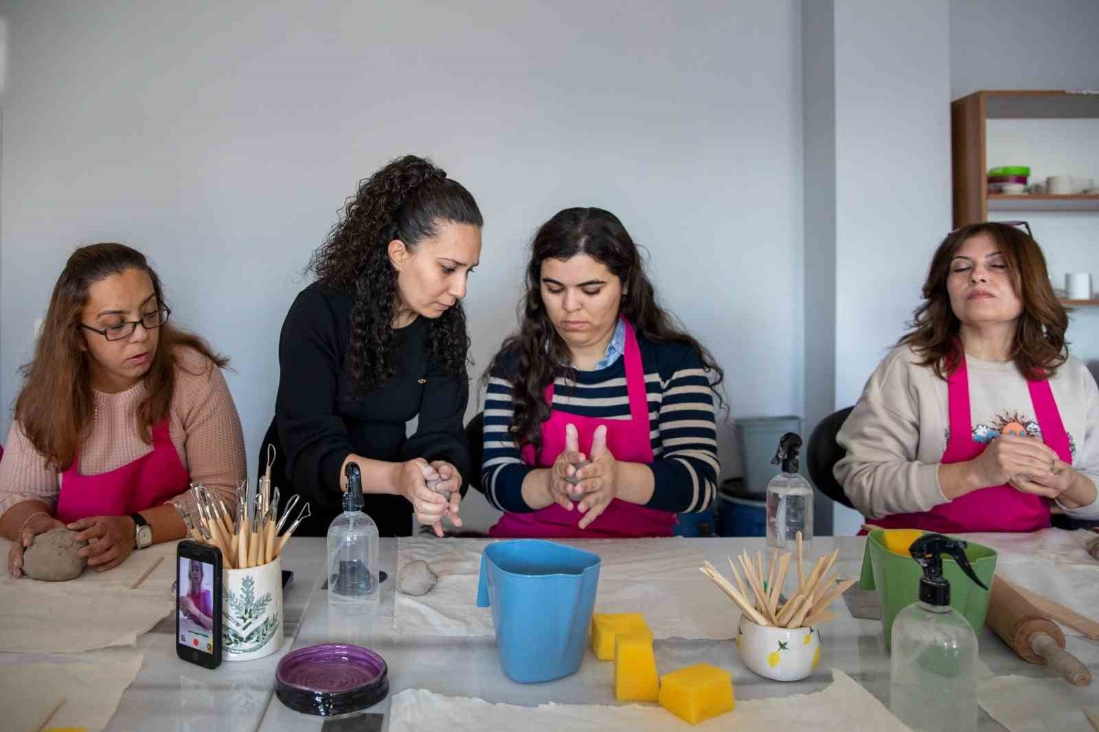 Üretici kadınlardan 'Sevgililer Günü'ne özel hediyeler