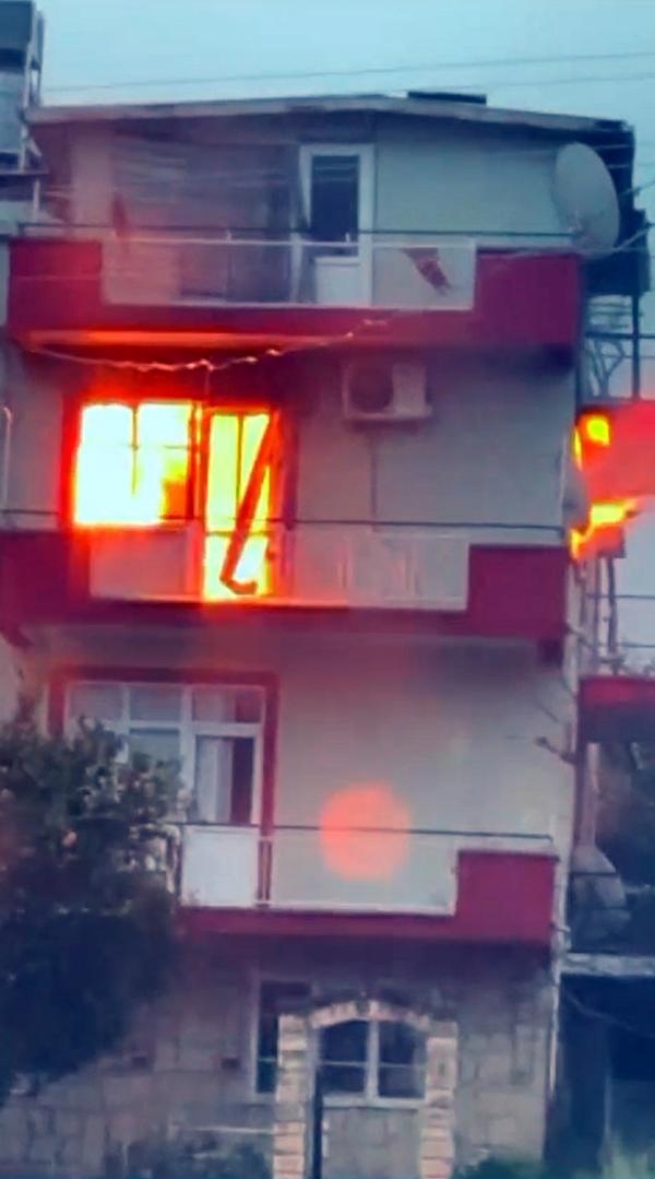 Yangın çıkan evde mahsur kalan koca öldü, eşi kurtuldu