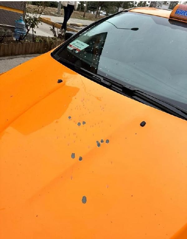 'Yolcu alma' tartışmasında diğer taksi durağını basıp ateş açtı; 1 yaralı