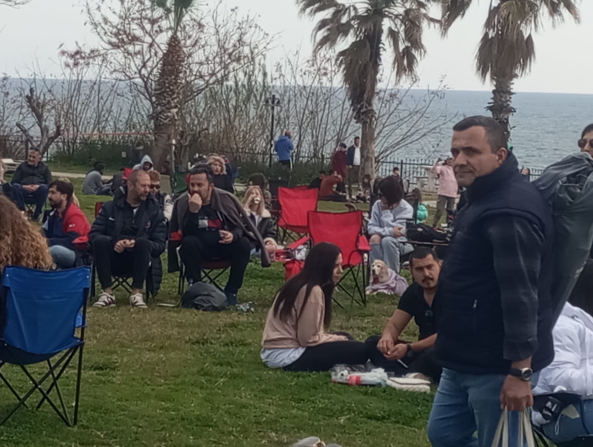 Antalya'da parklar doldu taştı