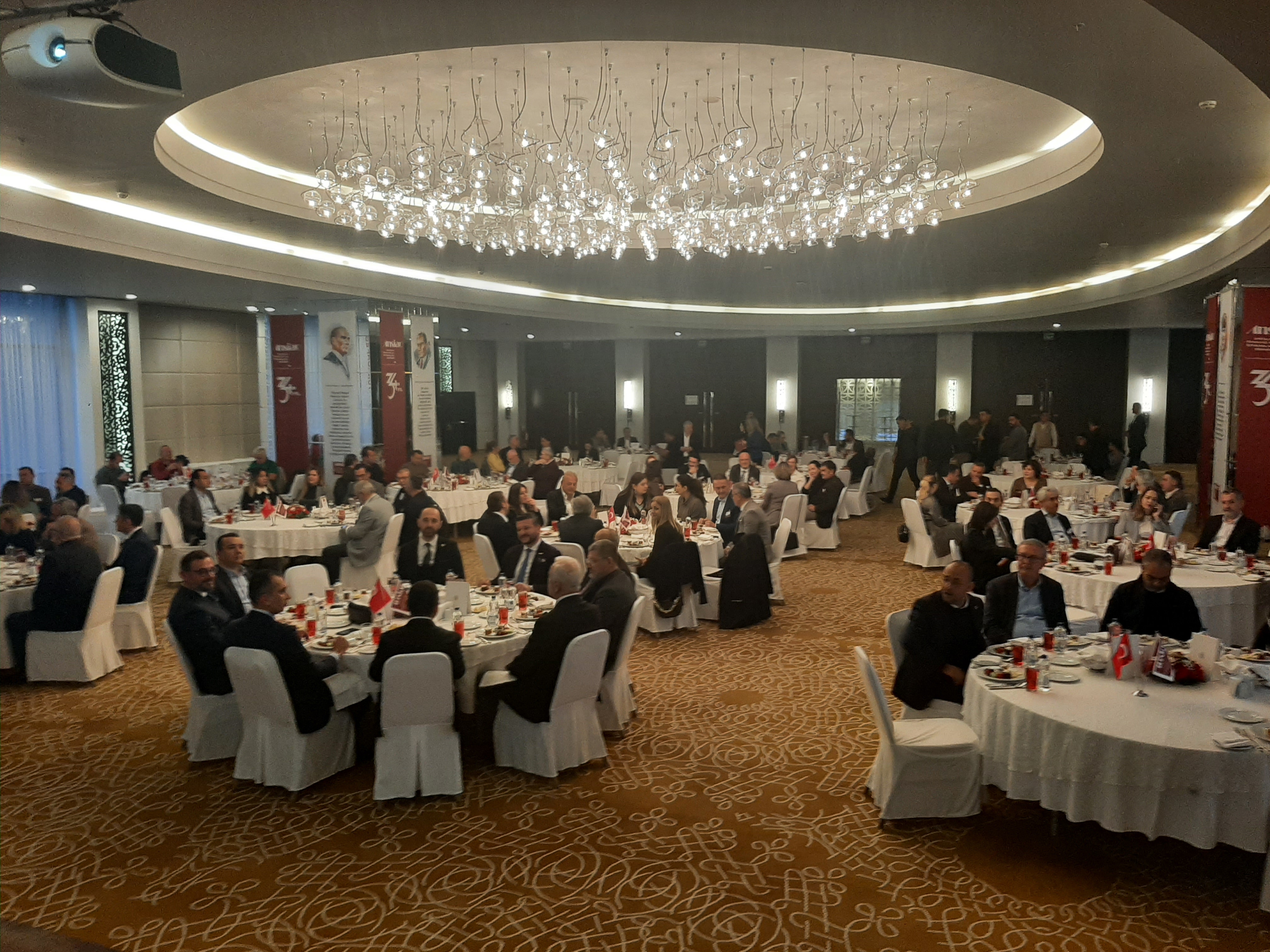 ANSİAD'ın konuğu Hakan Tütüncü oldu