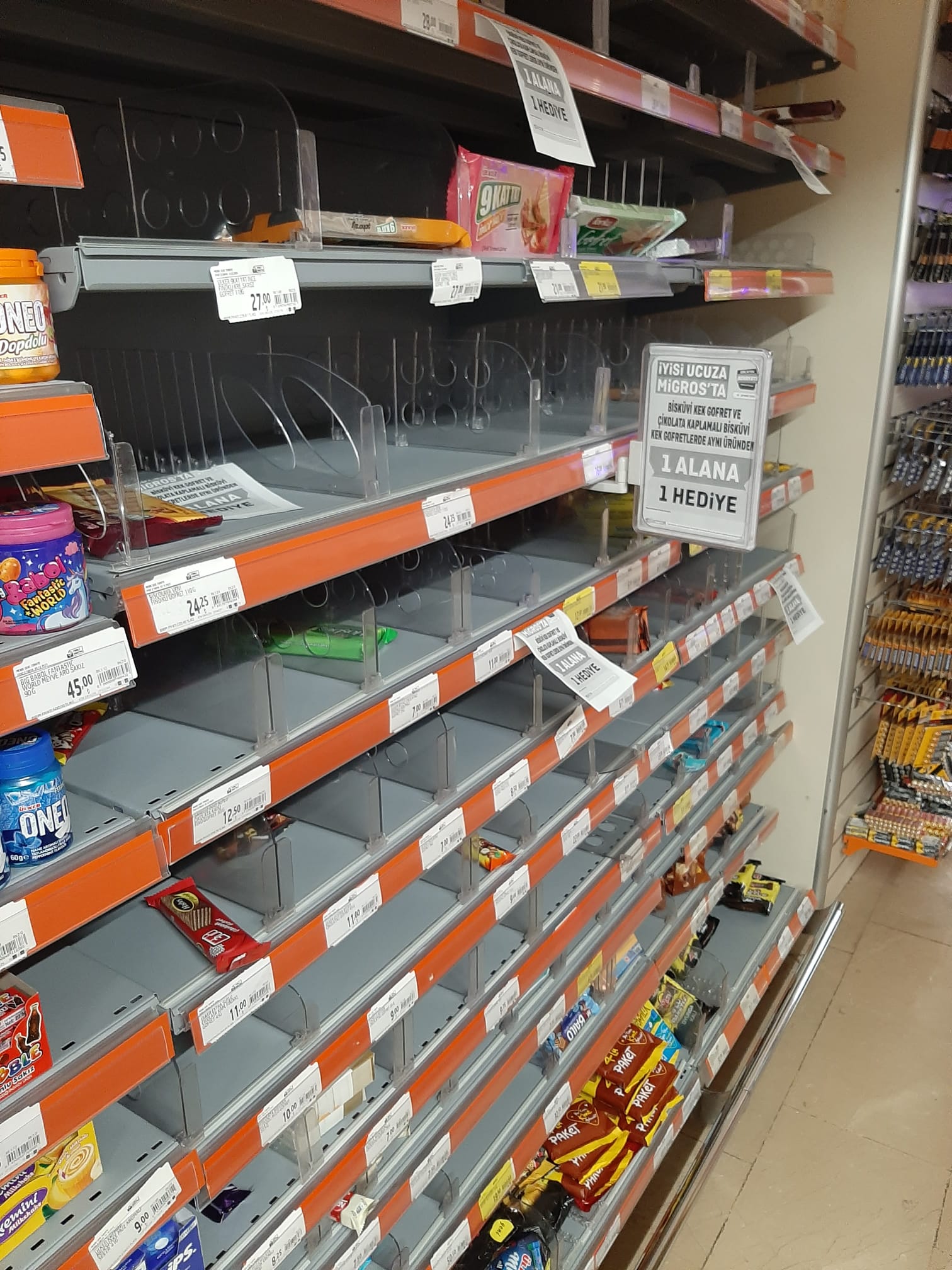 Kampanya rafları boşalttı