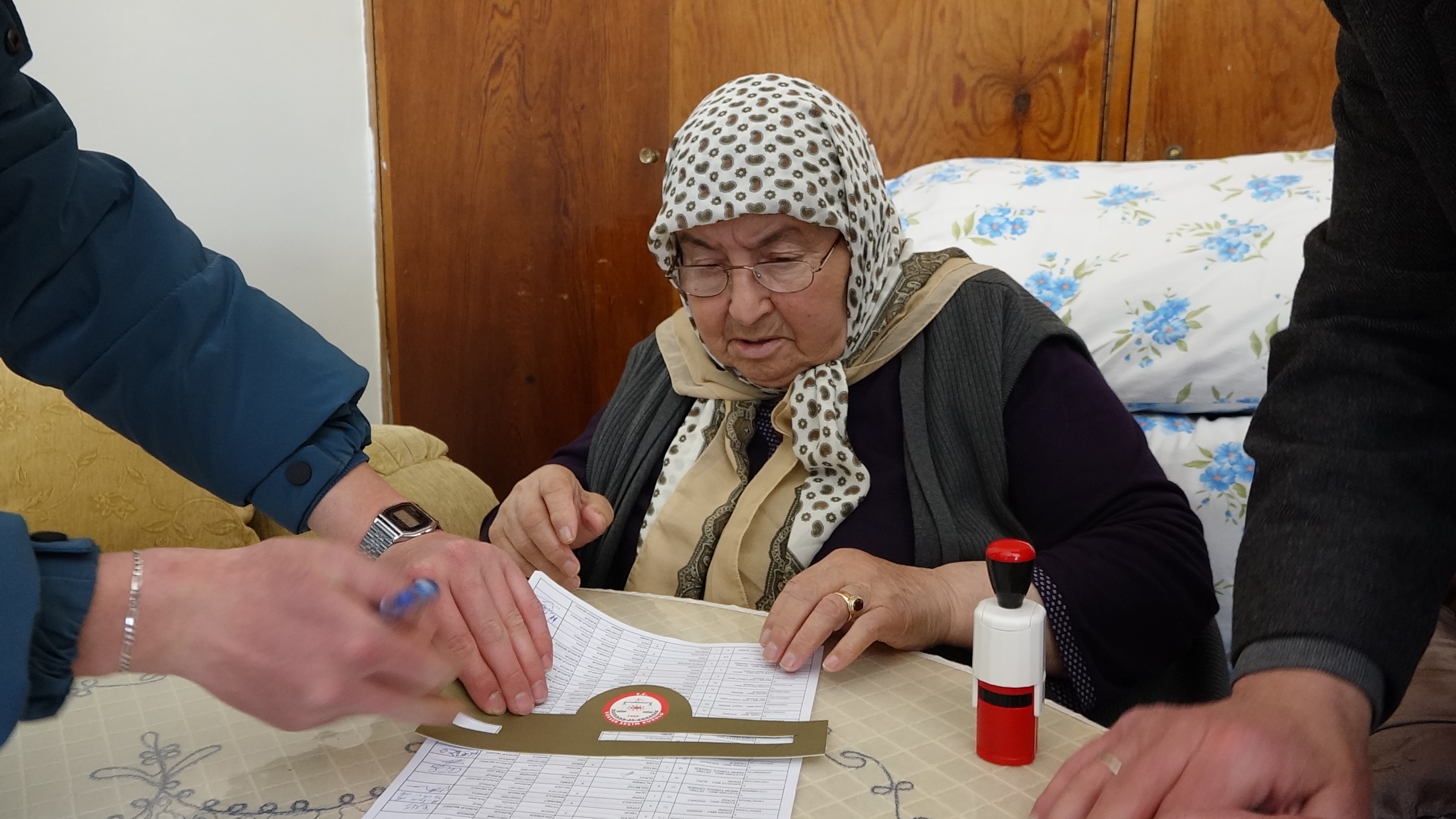 23 seçmen seyyar sandıkta oy kullandı