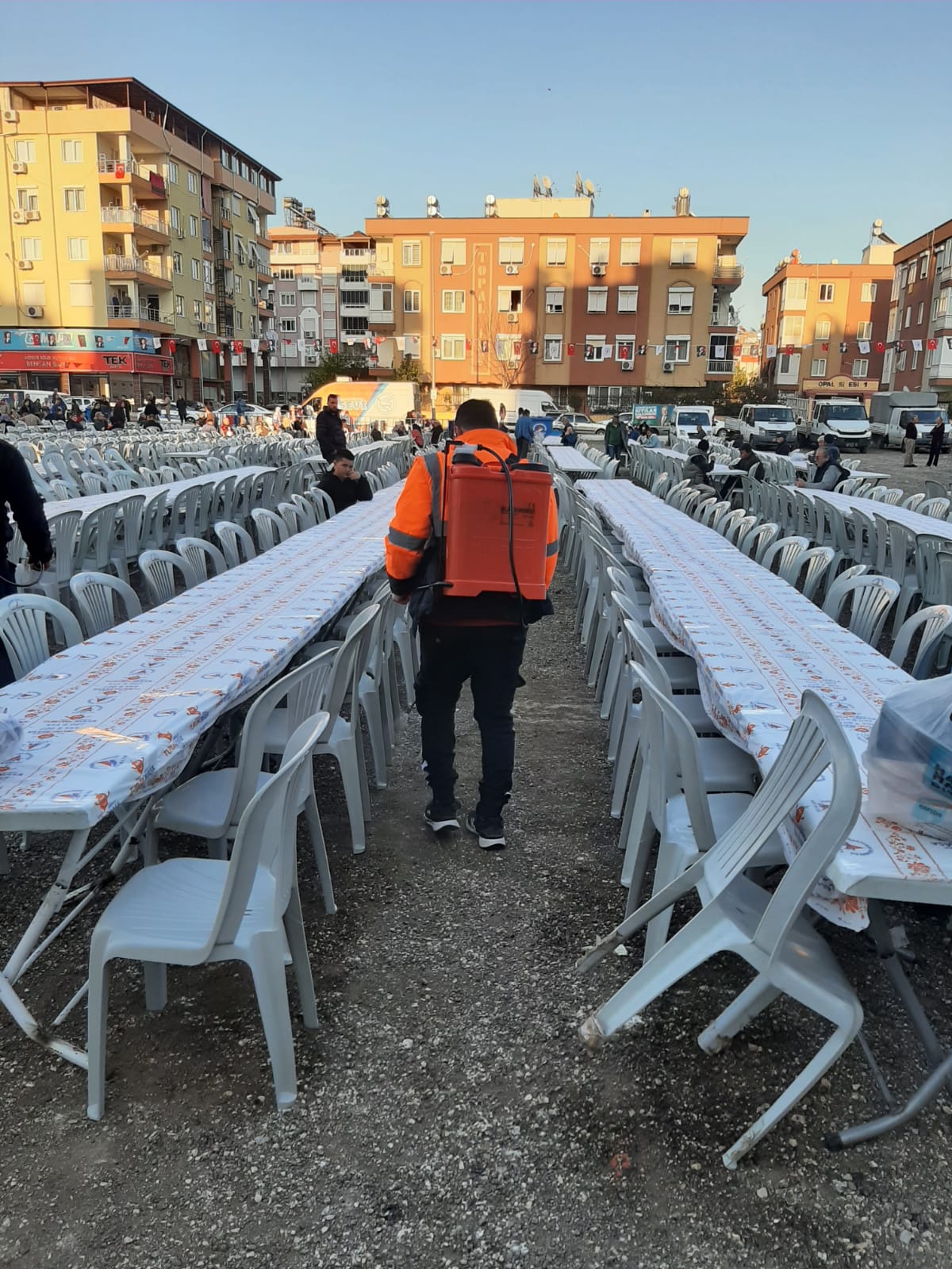 İftara gül sulu hazırlık