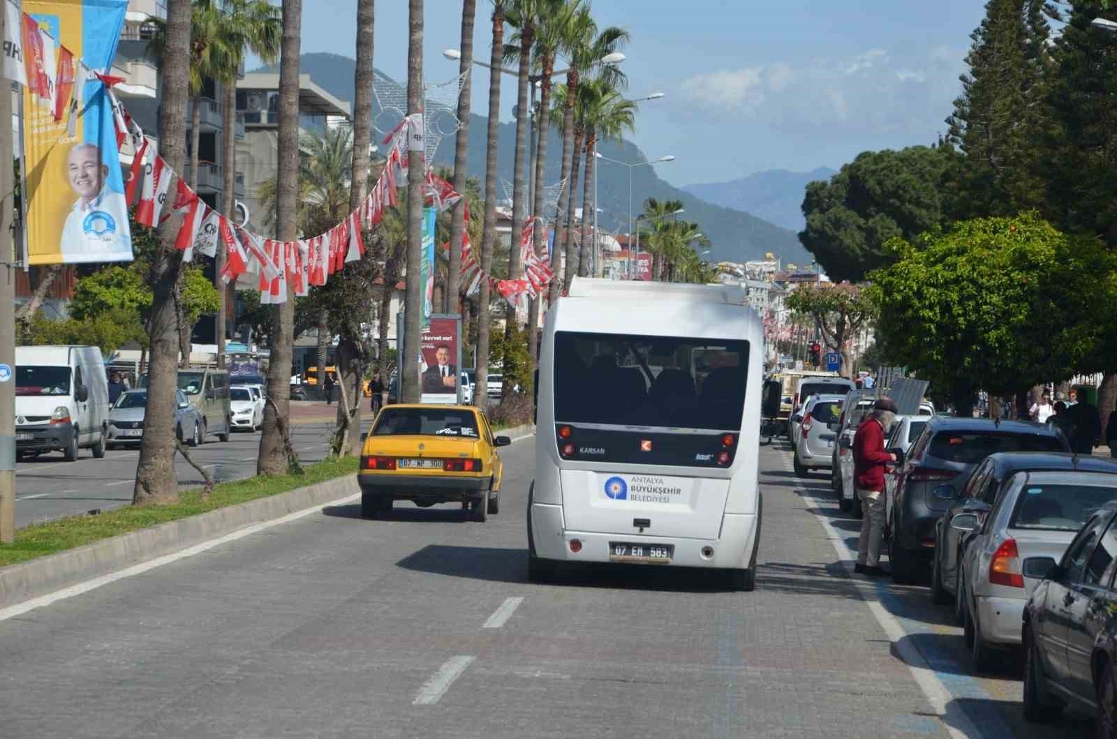 Alanya'da halk otobüslerinin sefer yapamadığı mahallelere midibüslerle ulaşım sağlanacak