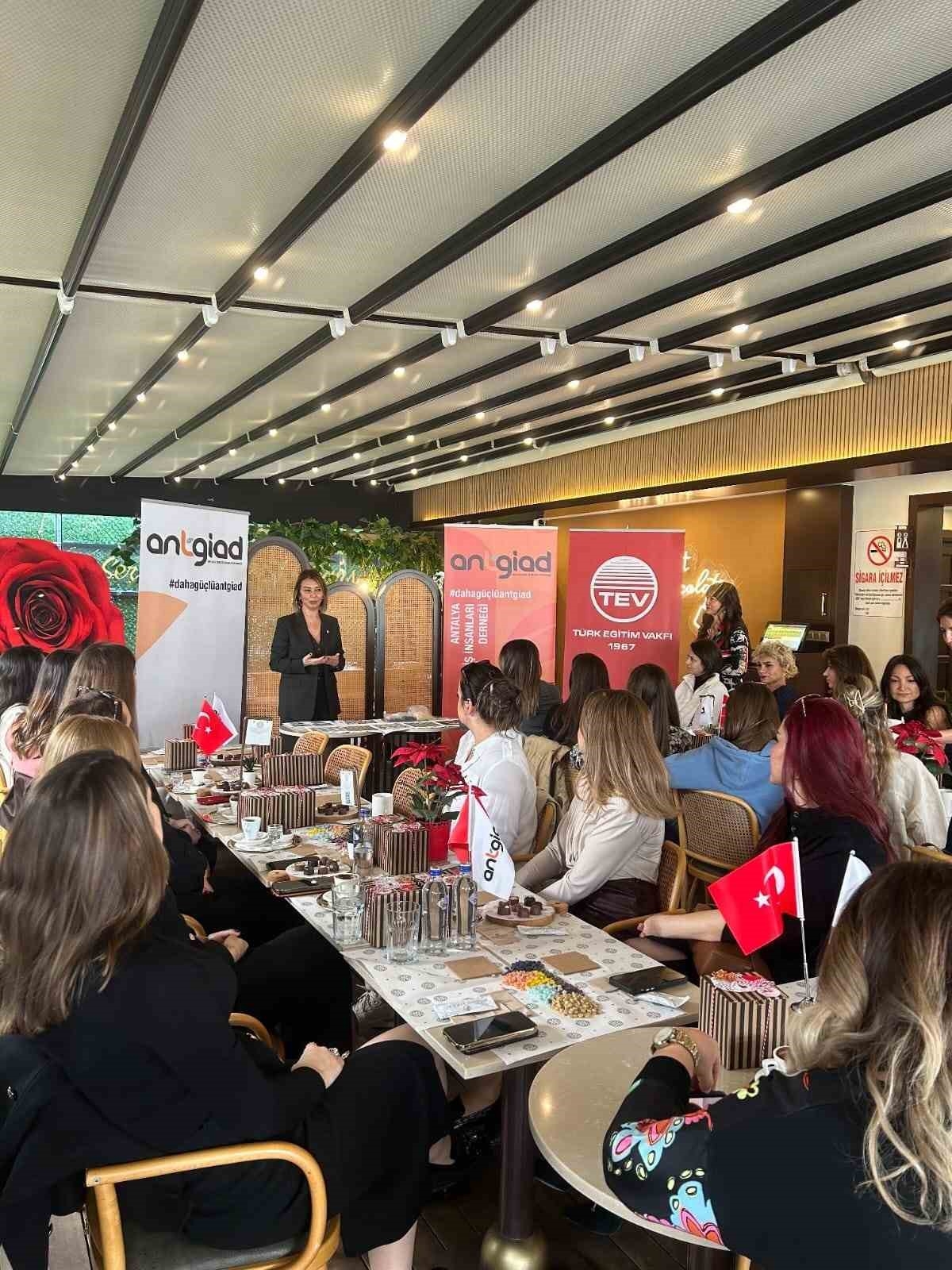 ANTGİAD'ın kadın üyelerinden eğitime destek