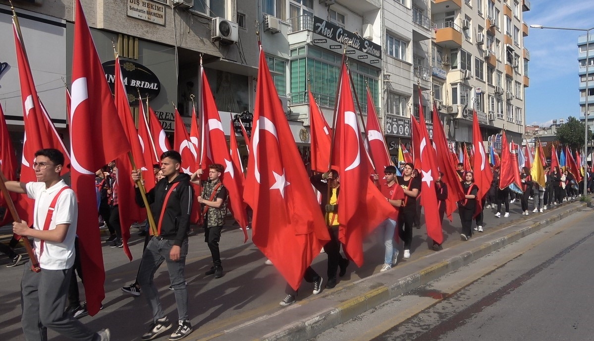 Atatürk'ün Mersin'e gelişinin 101'inci yıl dönümü törenle kutlandı