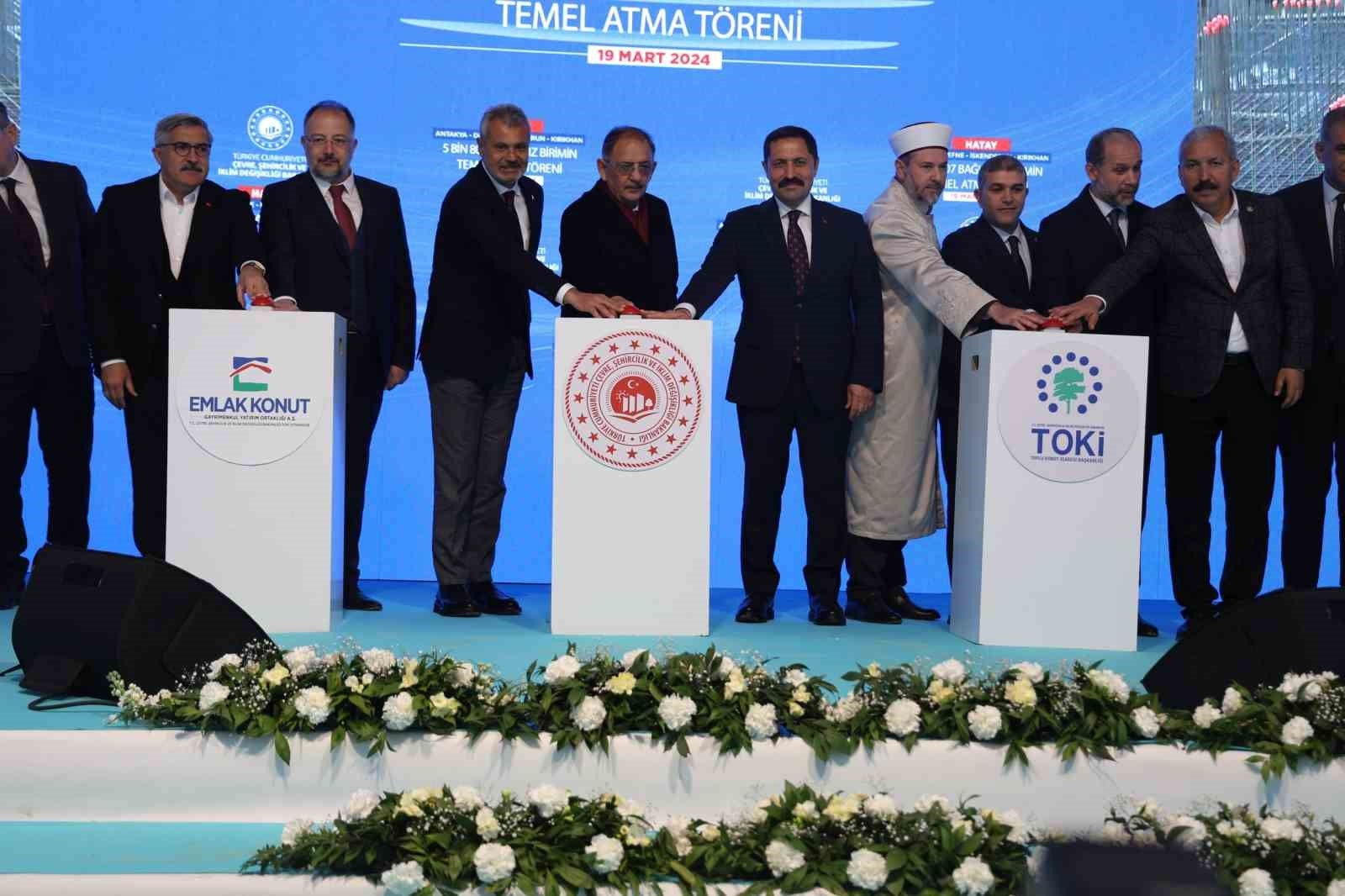 Bakan Özhaseki: "Bugün çekilecek kuradan 76 bin konutumuzu Türkiye genelinde dağıtmış olacağız"