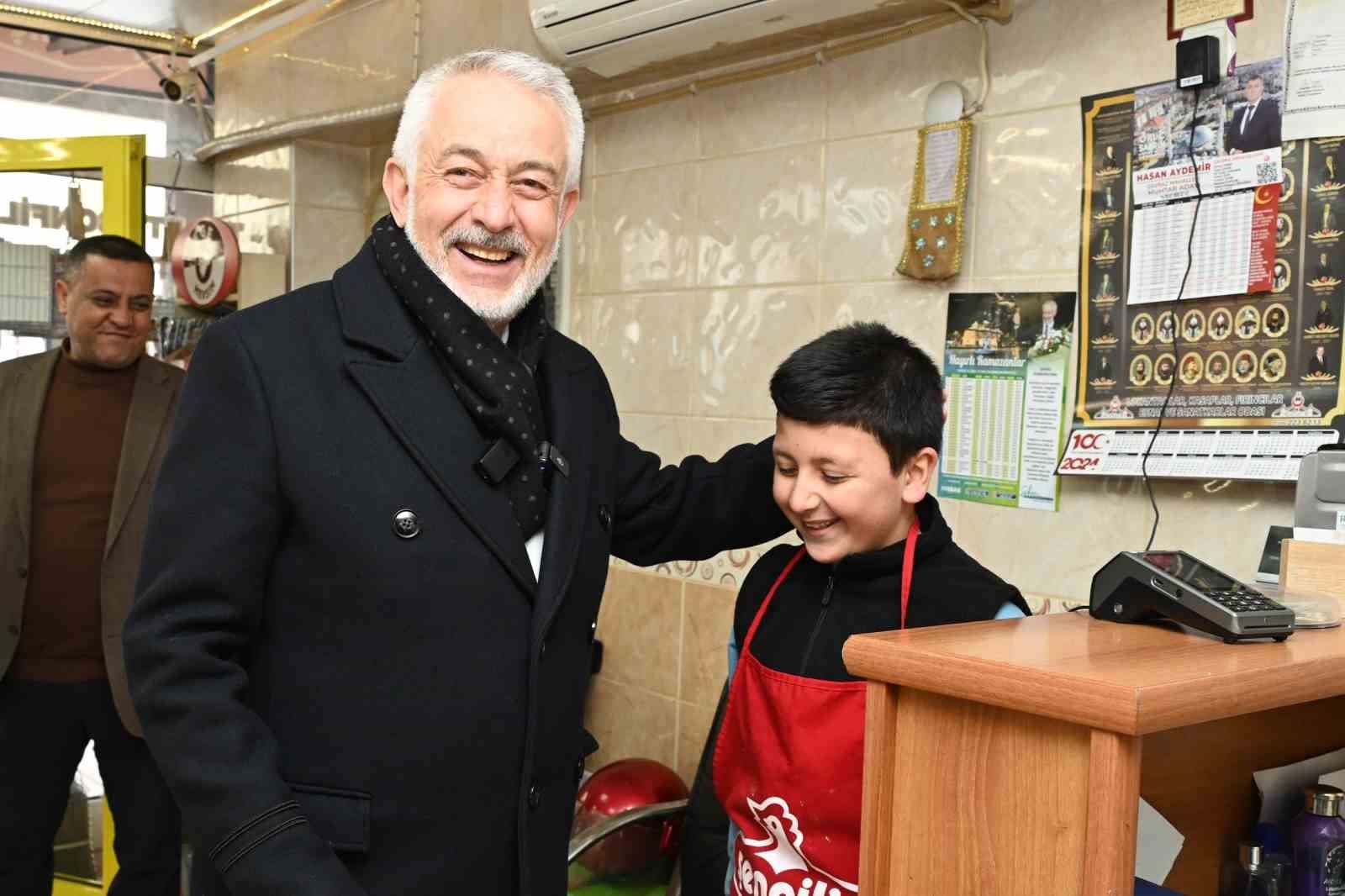 Başkan Başdeğirmen Köy Garajı esnafına projelerini anlattı