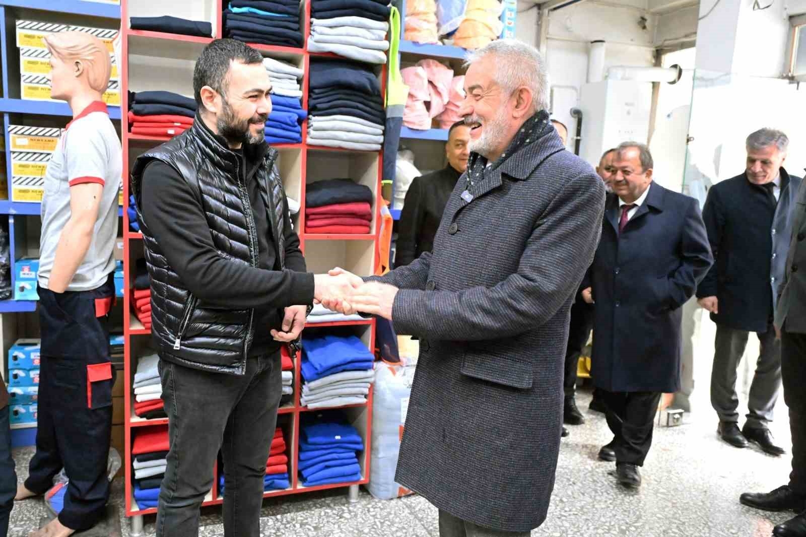 Başkan Başdeğirmen: "Onlar savuruyor biz işimize bakıyoruz"