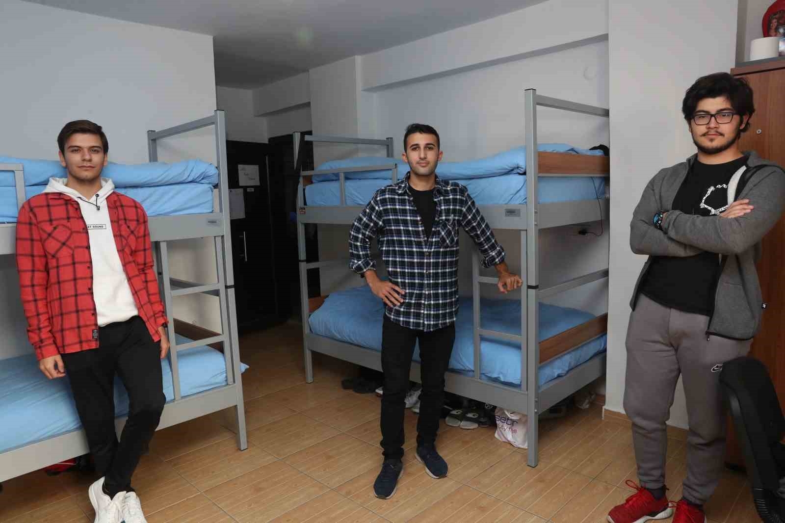 Başkan Böcek: "Halkçı projeler sürecek"