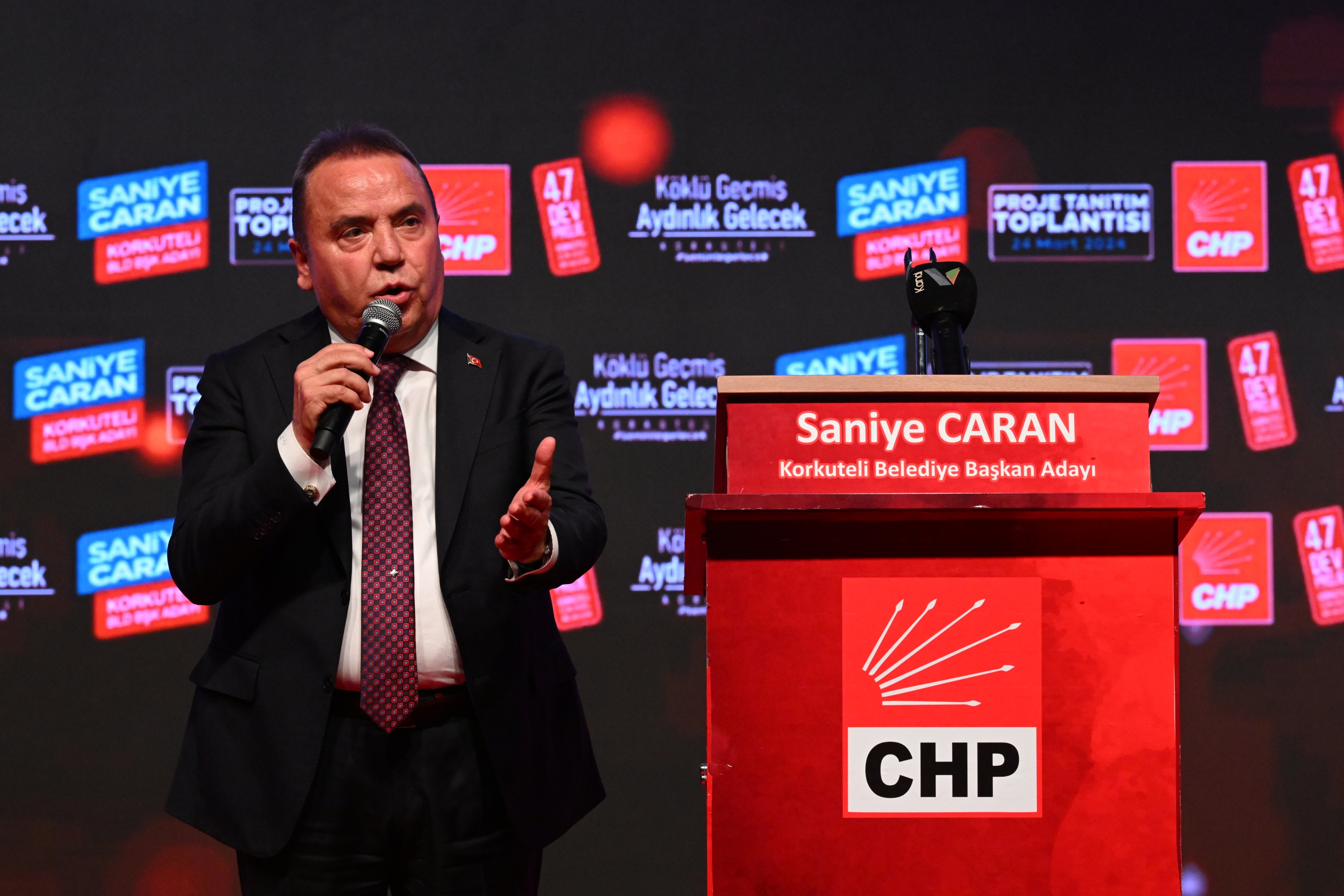Başkan Böcek Korkuteli'de