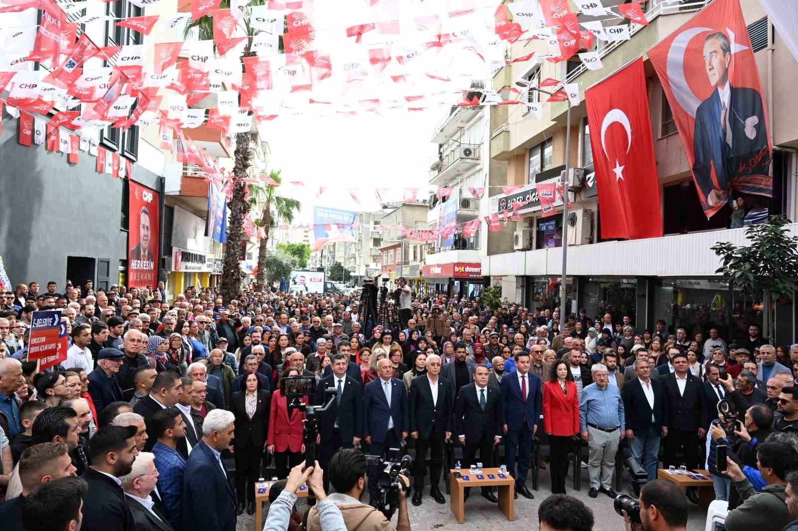 Başkan Böcek, Kumluca SKM'i açtı