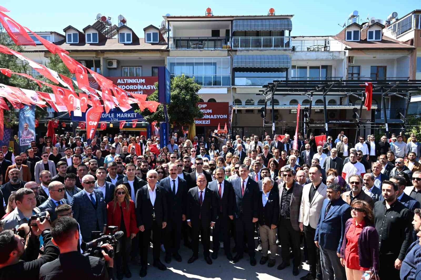Başkan Böcek: "Plastik kasa üretim tesisi kuracağız"