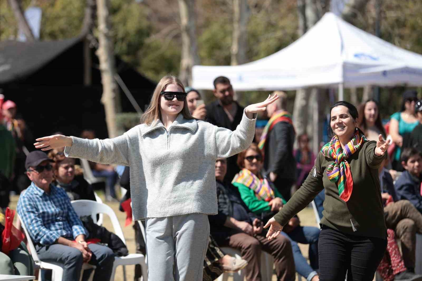 Büyükşehirden coşkulu nevruz kutlaması