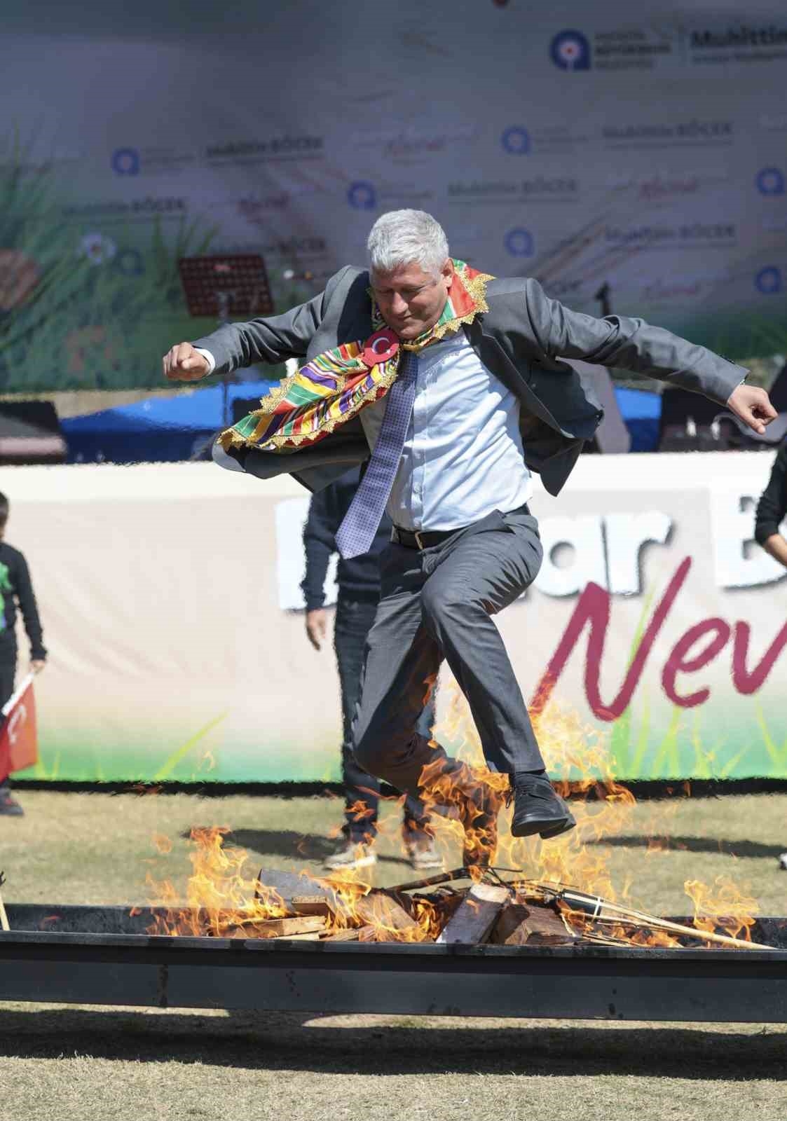 Büyükşehirden coşkulu nevruz kutlaması