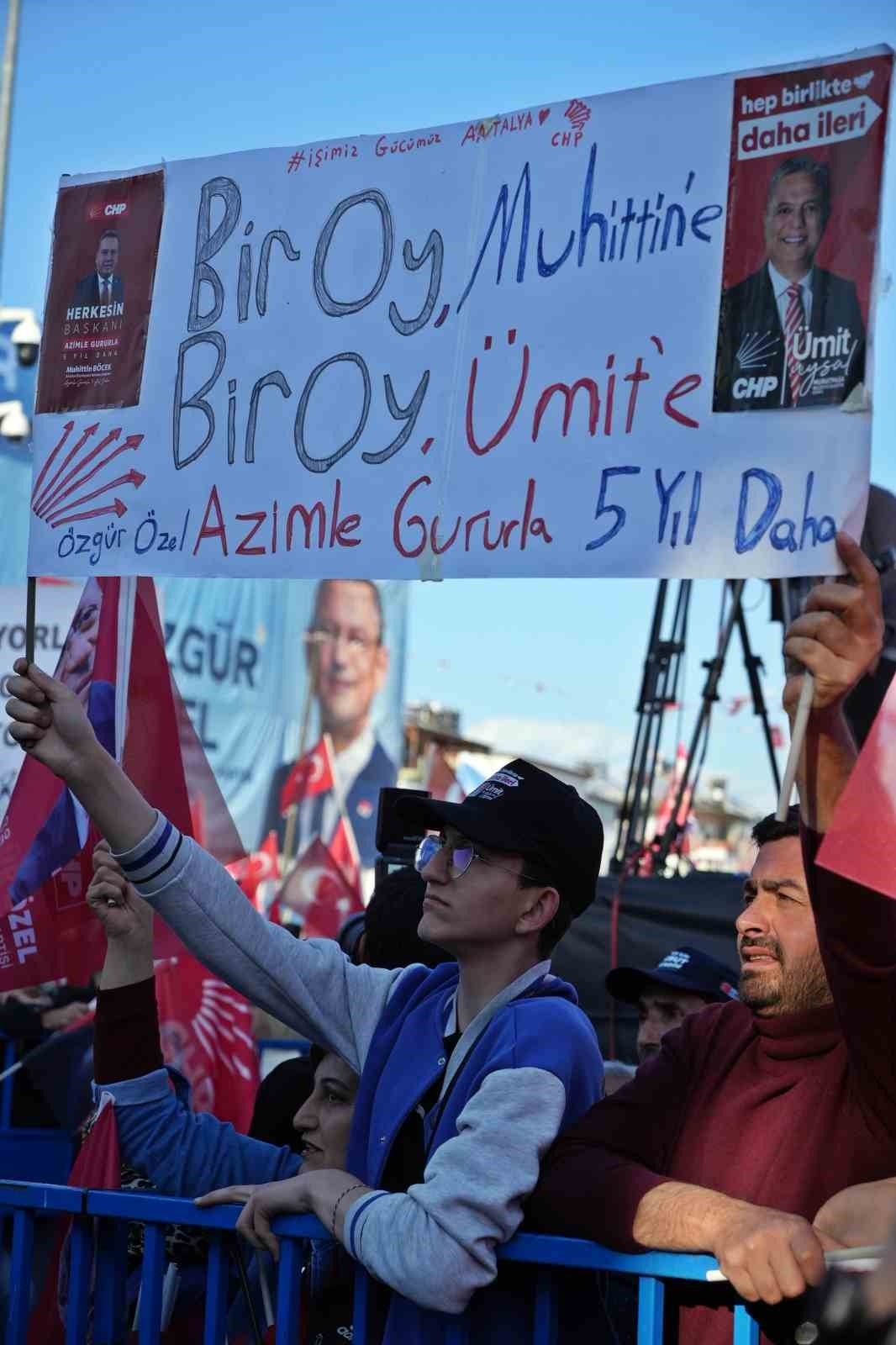 CHP Genel Başkanı Özel: "15 gün sonra tarih yazacağız"
