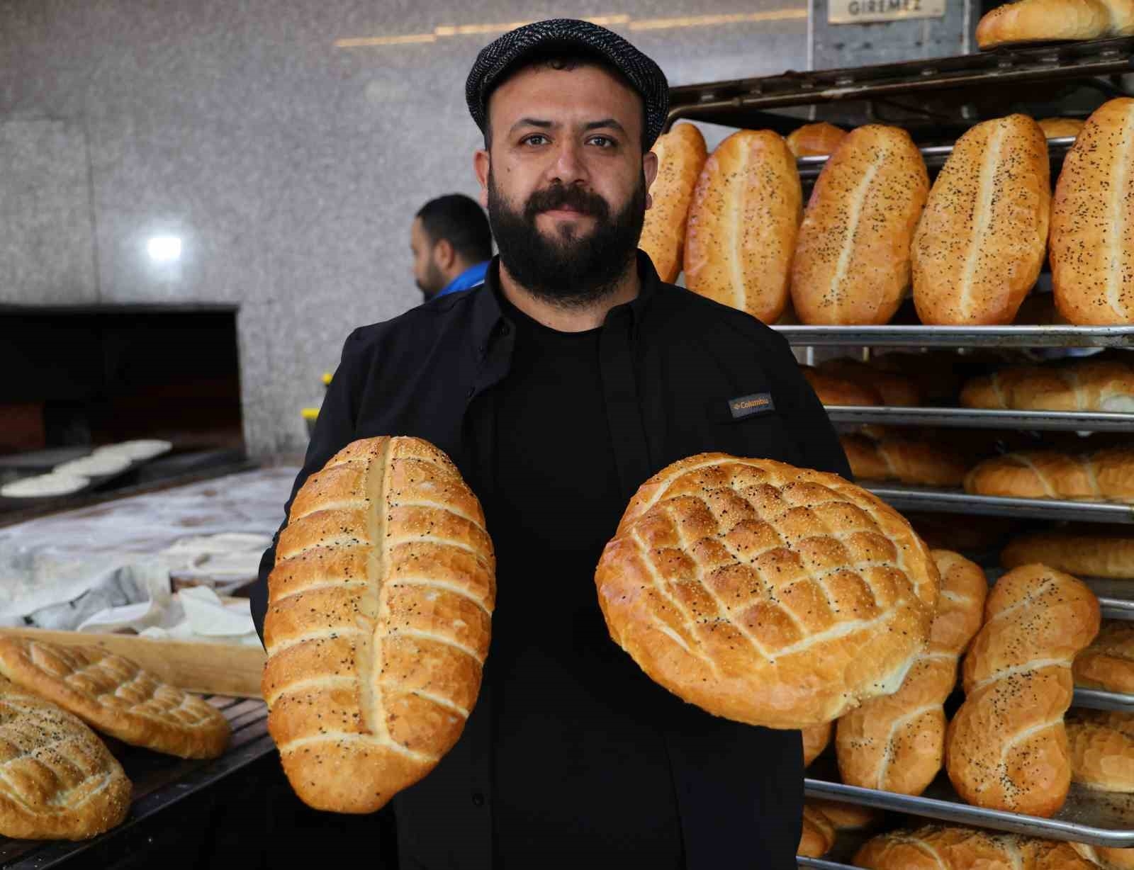 Fırında çalışan işçilerin zorlu Ramazan mesaisi