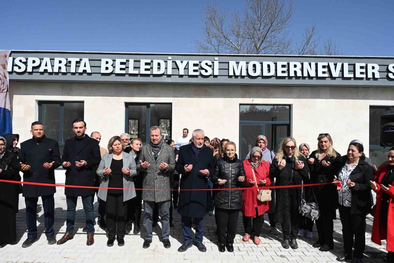 Isparta Belediyesi Modernevler Mahallesi Sosyal Tesisleri açıldı