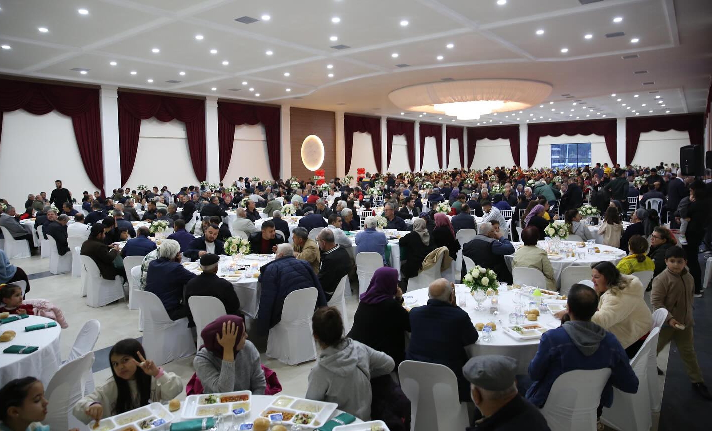 Kadriye'ye düğün ve konferans salonu