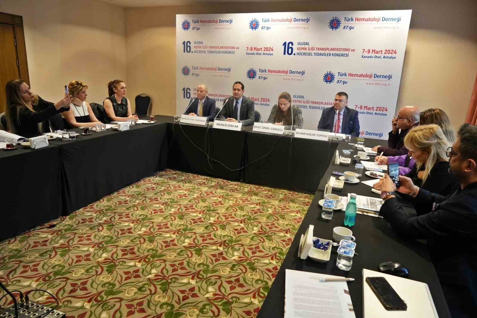 Kök hücre naklinde akraba, akraba dışı ya da yarı uyumlu nakil başarısı birbirlerine çok yaklaştı