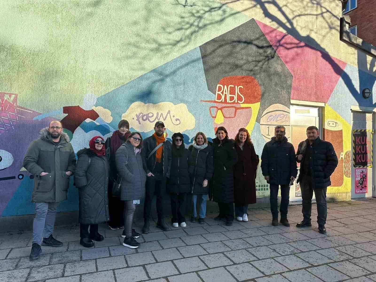 Mezitli Belediyesi İsveç'te gençlerin günlük hayata katılım problemlerini inceledi